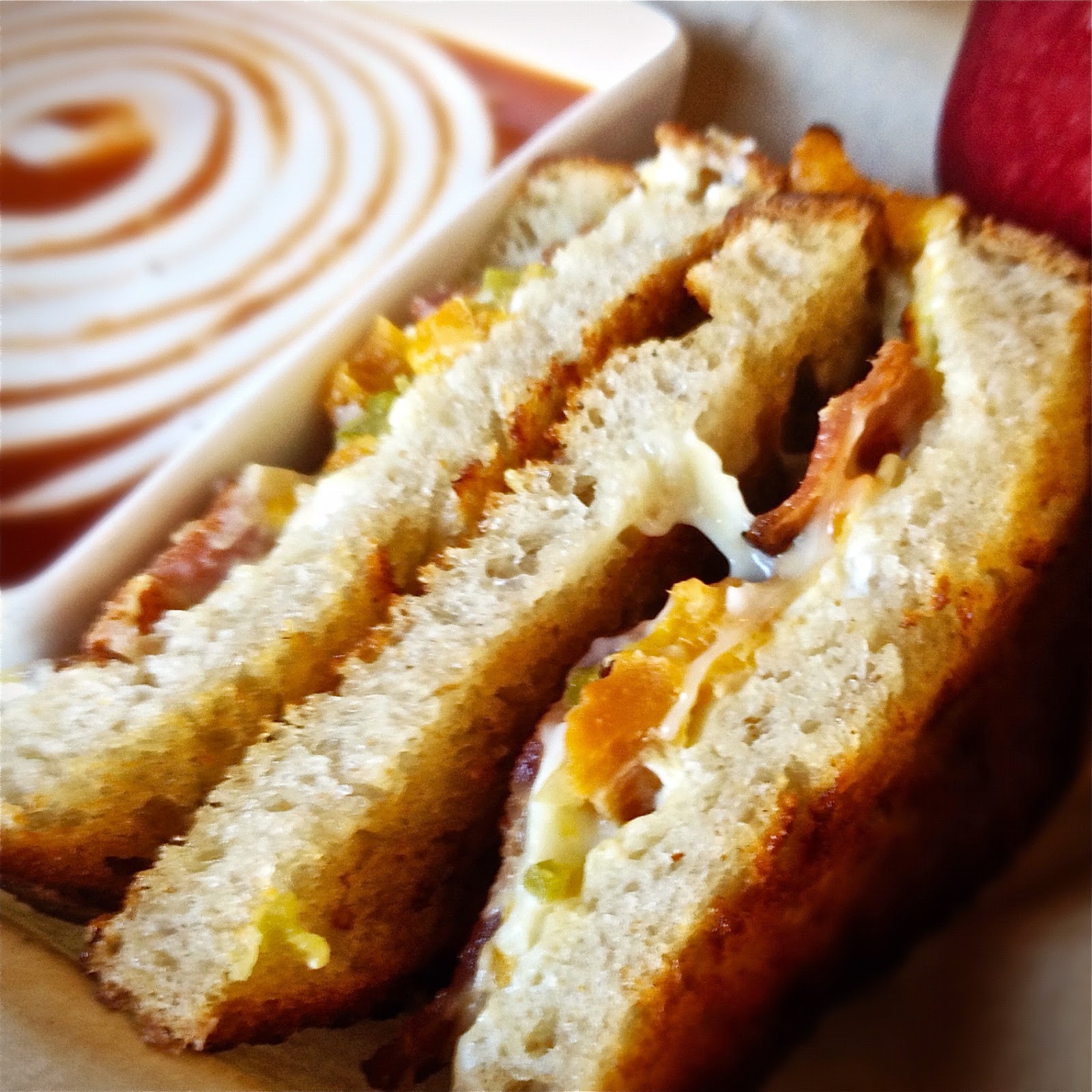 G is for Grilled Cheese {American Grilled Cheese Kitchen Review} e