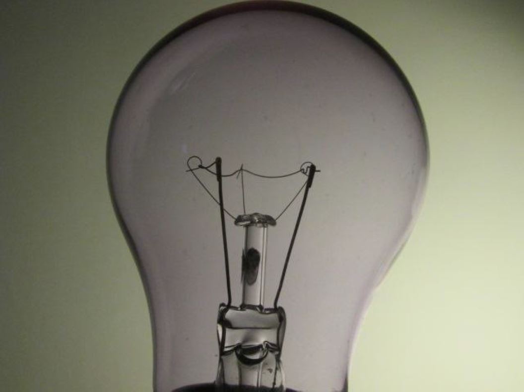 The last incandescent light bulbs in Europe