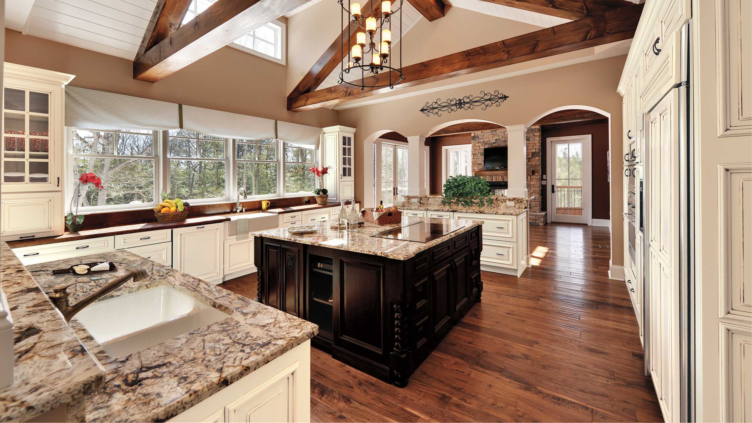 Denver Maker E&J Custom & Kitchen in Denver