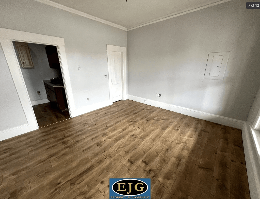 445 Maple St 2 Manchester NH 1300 / month EJG Property Management