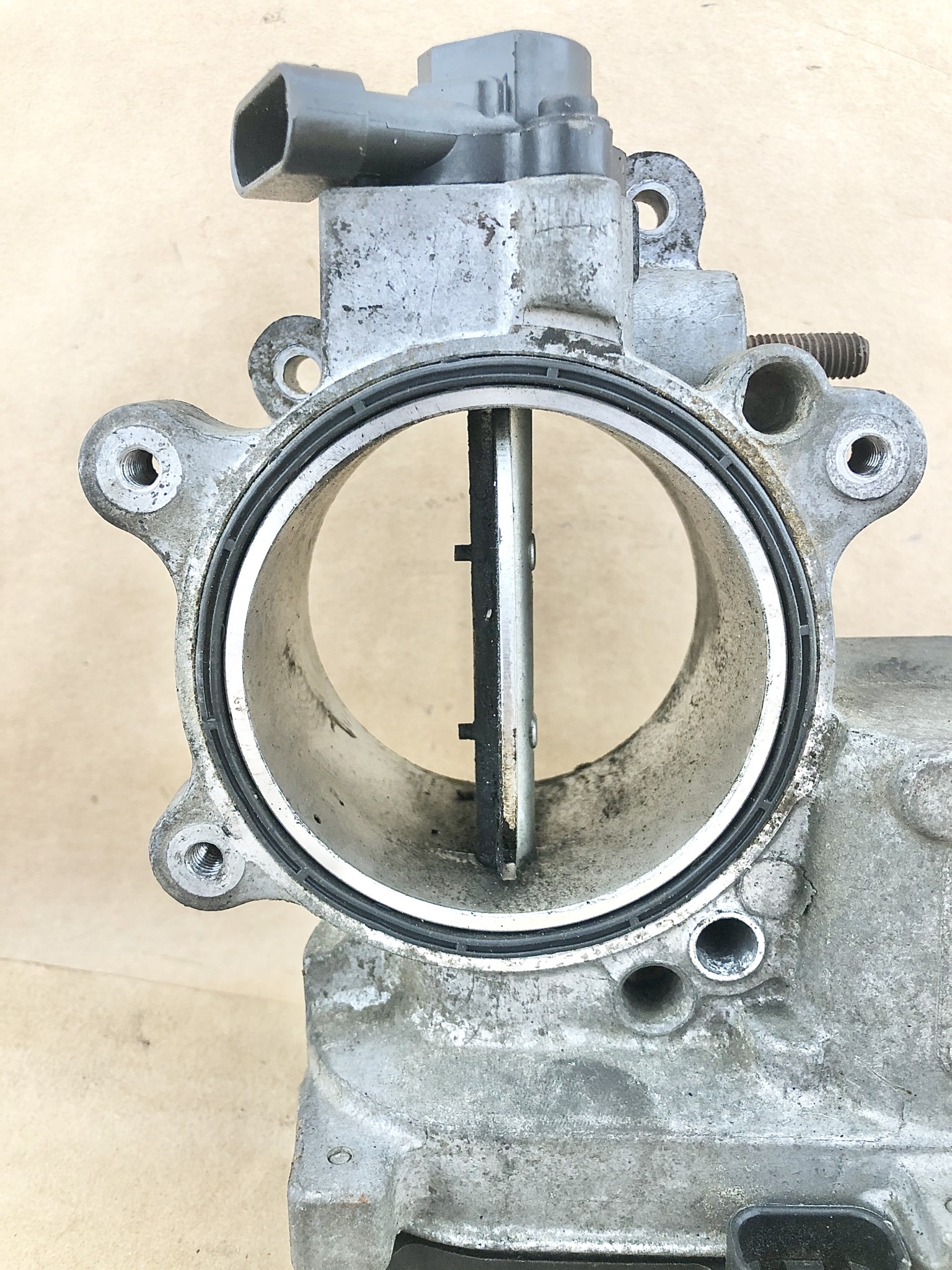 Genuine Powerstroke 6.0L OEM Throttle Body Used 1840462C93