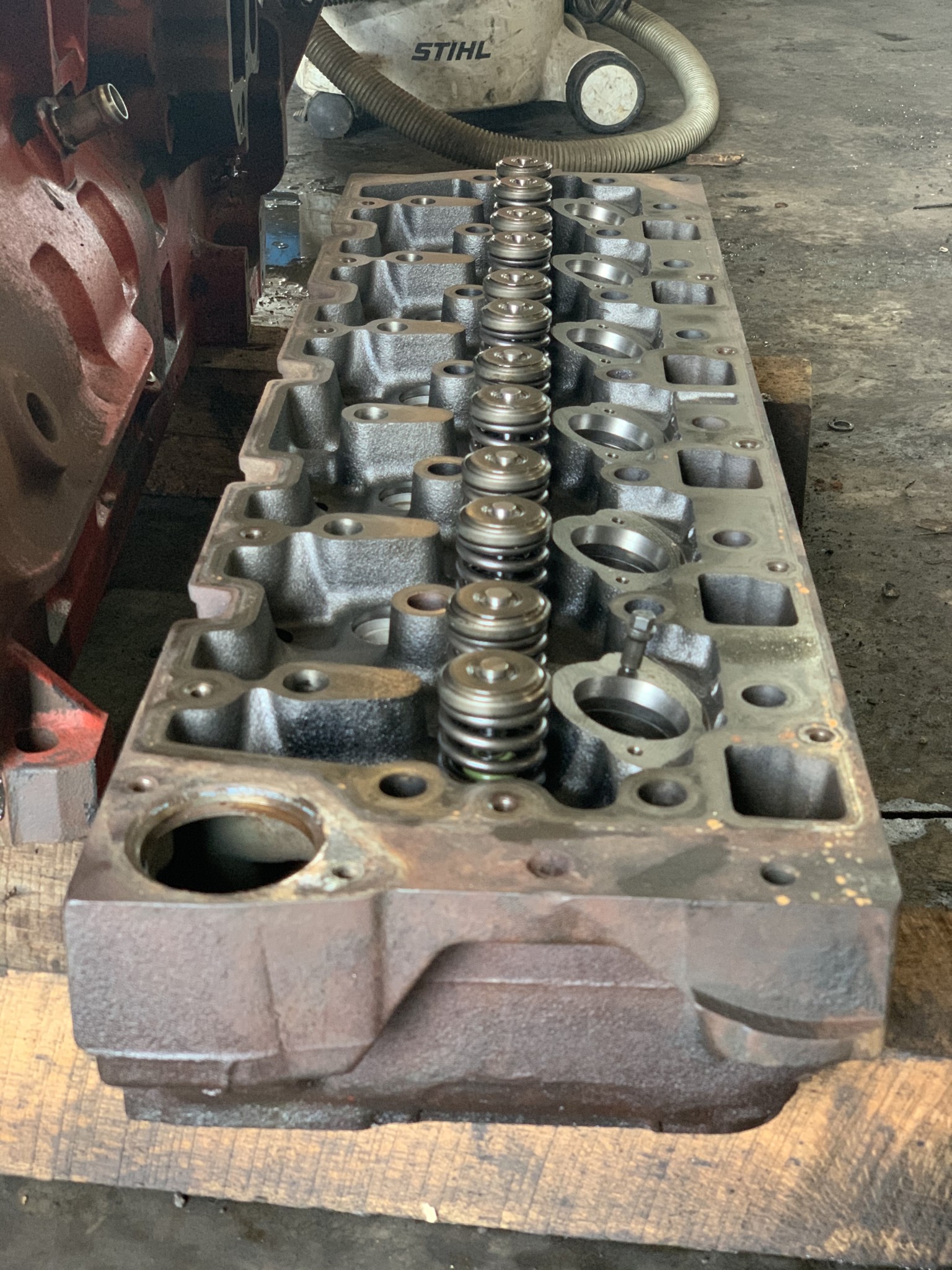 International DT466E Cylinder Head Used 1823914C3 EKG DIESEL