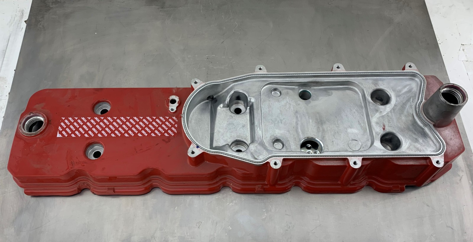 New Cummins 6.7L Valve Cover NTO 5308944 EKG DIESEL