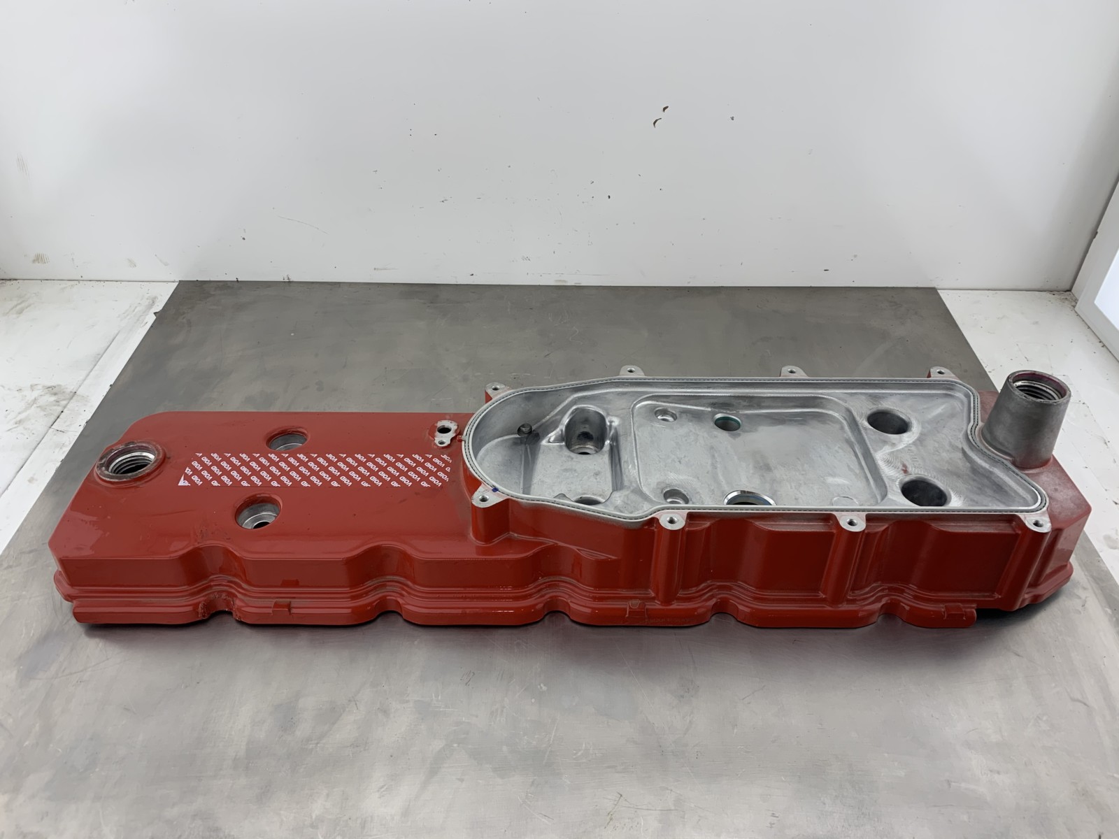 New Cummins 6.7L Valve Cover NTO 5308944 EKG DIESEL