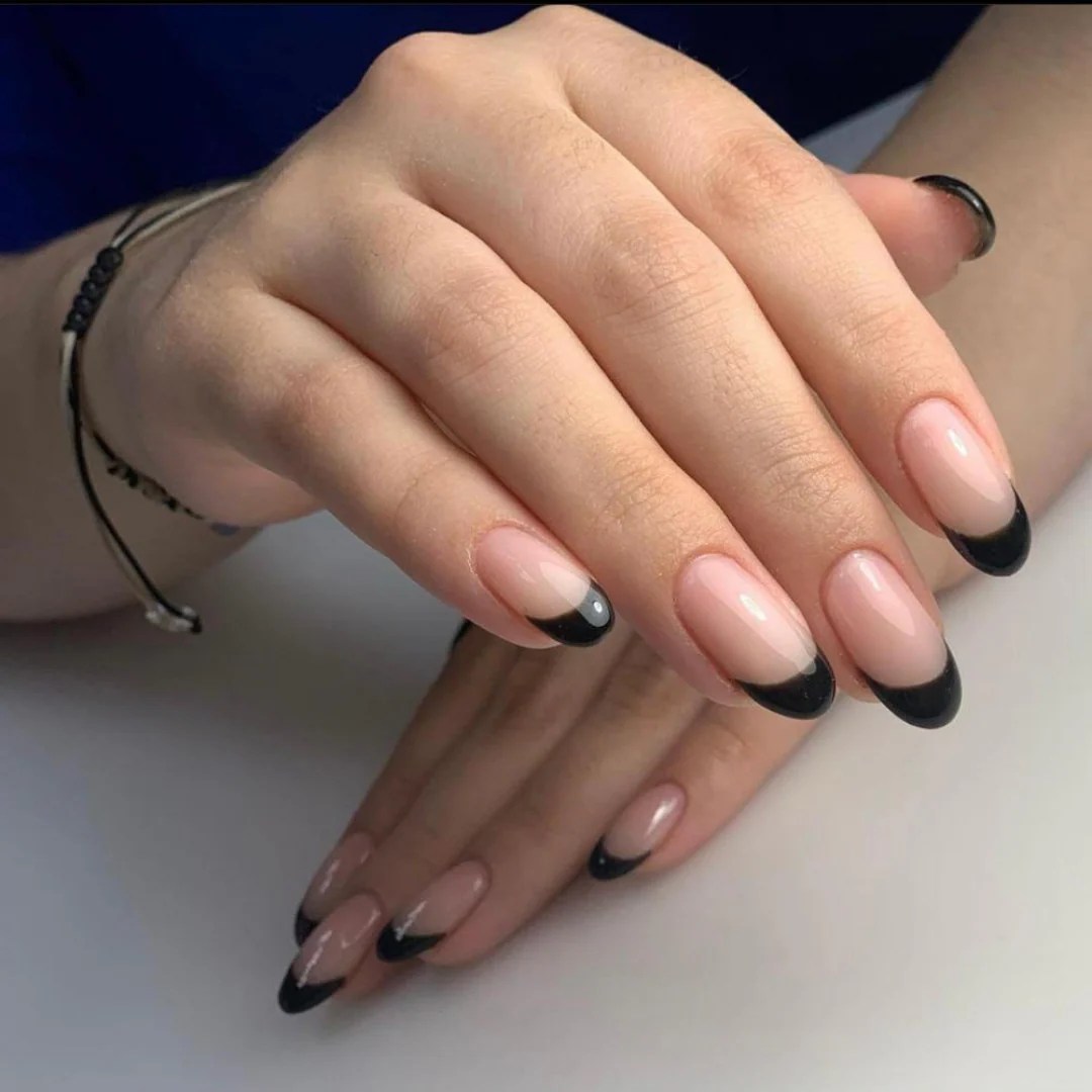 ARE GEL MANICURES SAFE? WHAT TO KNOW ABOUT UV EXPOSURE Ekilegna Beauty