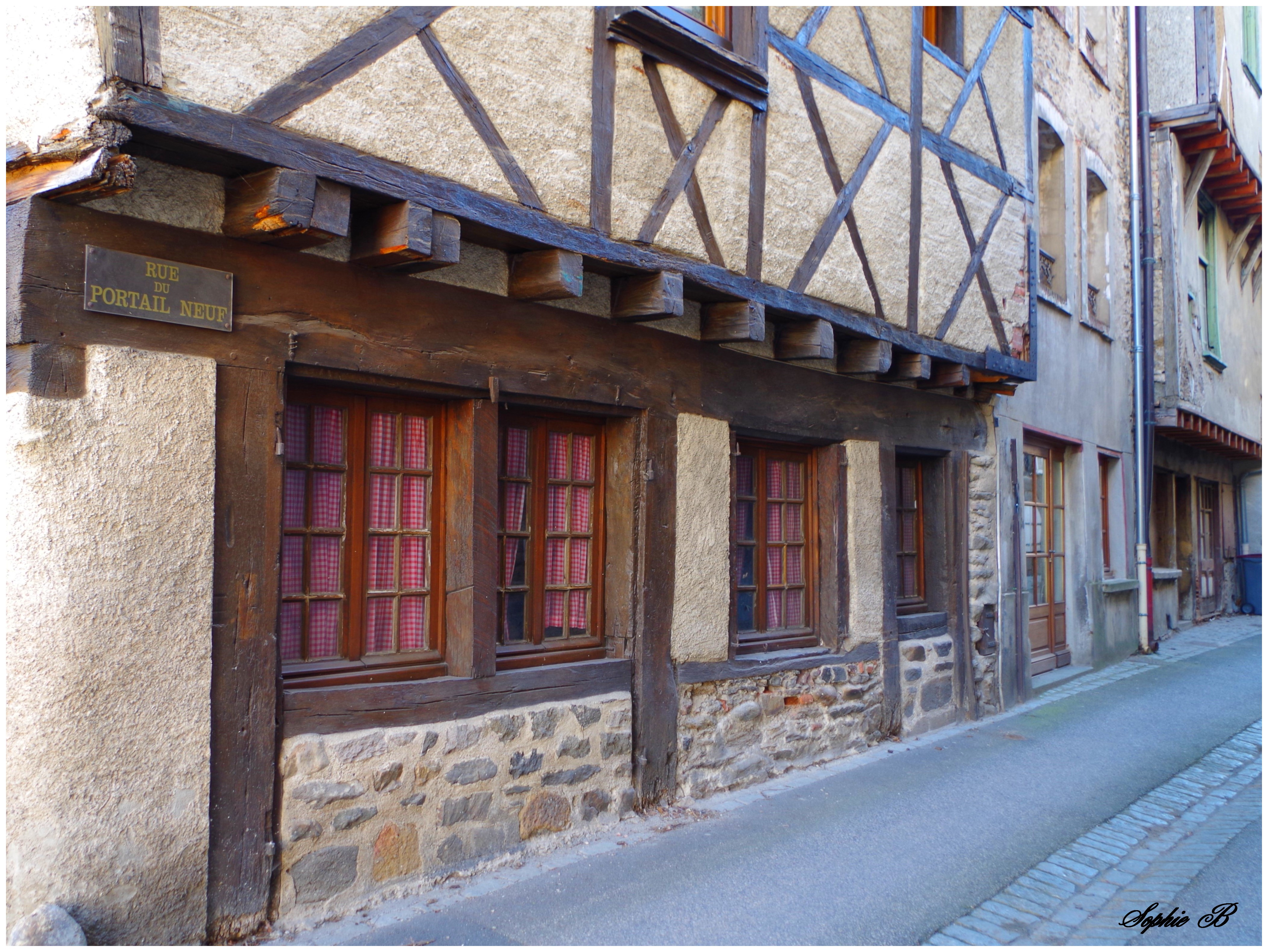 Blesle Ses Maisons Anciennes Les Bonheurs De Sophie
