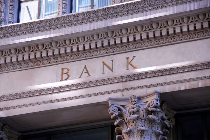 Signs That You Should Consider a New Bank | White River Credit Union