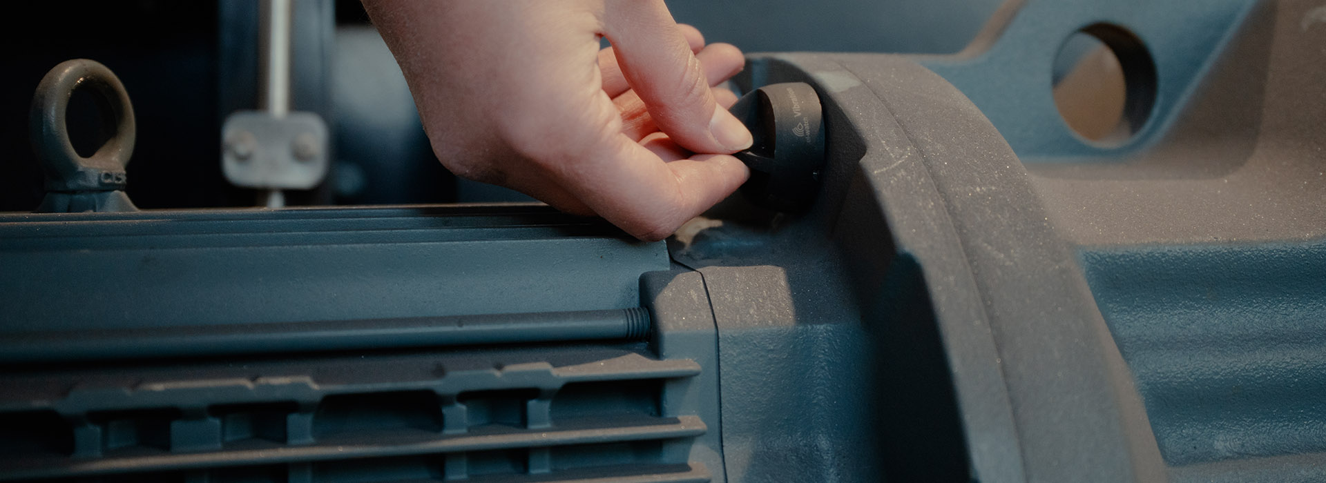 How does vibration sensor application increase productivity? ElWatch