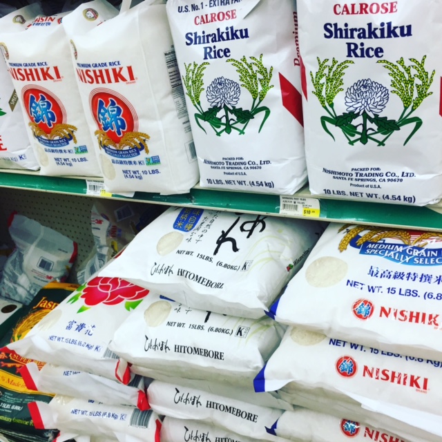 SEOUL SECRETS WHAT TO BUY AT THE KOREAN MARKET A BEGINNER'S GUIDE ELAINE SIR