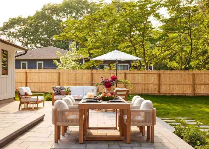 How to Incorporate Vintage Finds into Your Patio Setup - ELAMatters