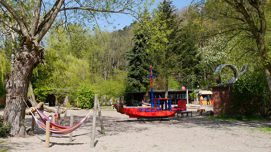 ElbeCamp Naturnaher Campingplatz direkt am Elbestrand in Hamburg