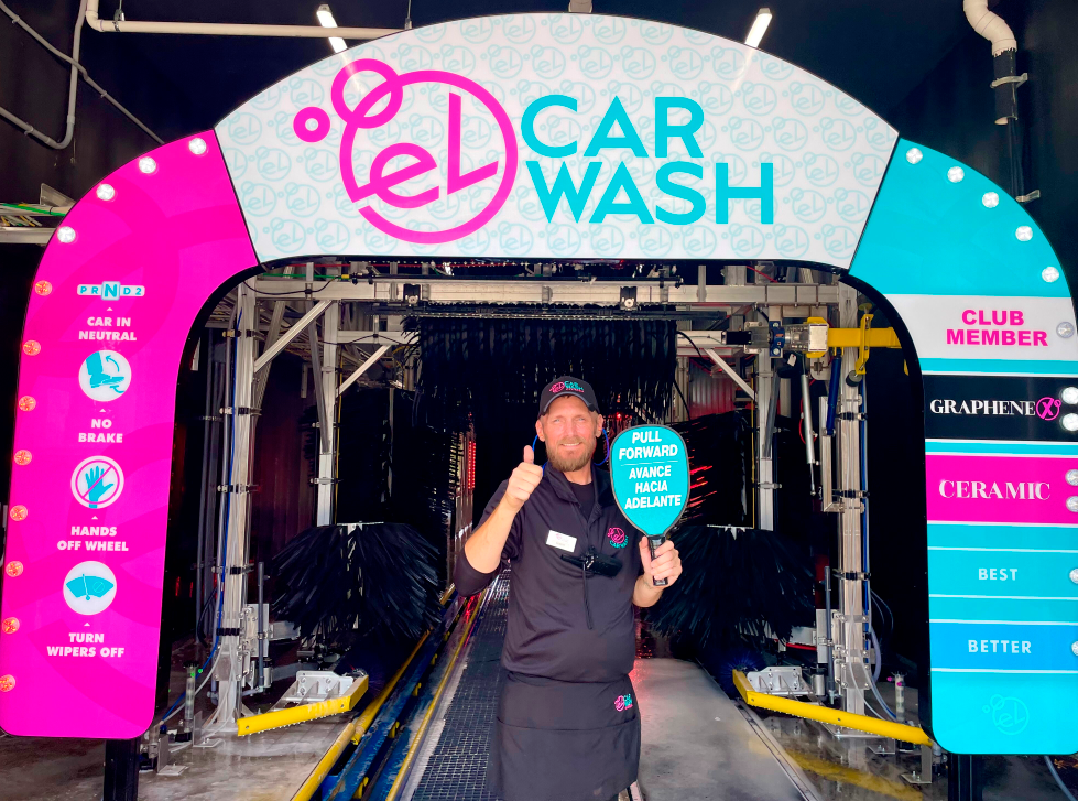 How to Get in the VIP Lane at El Car Wash in Palm Beach