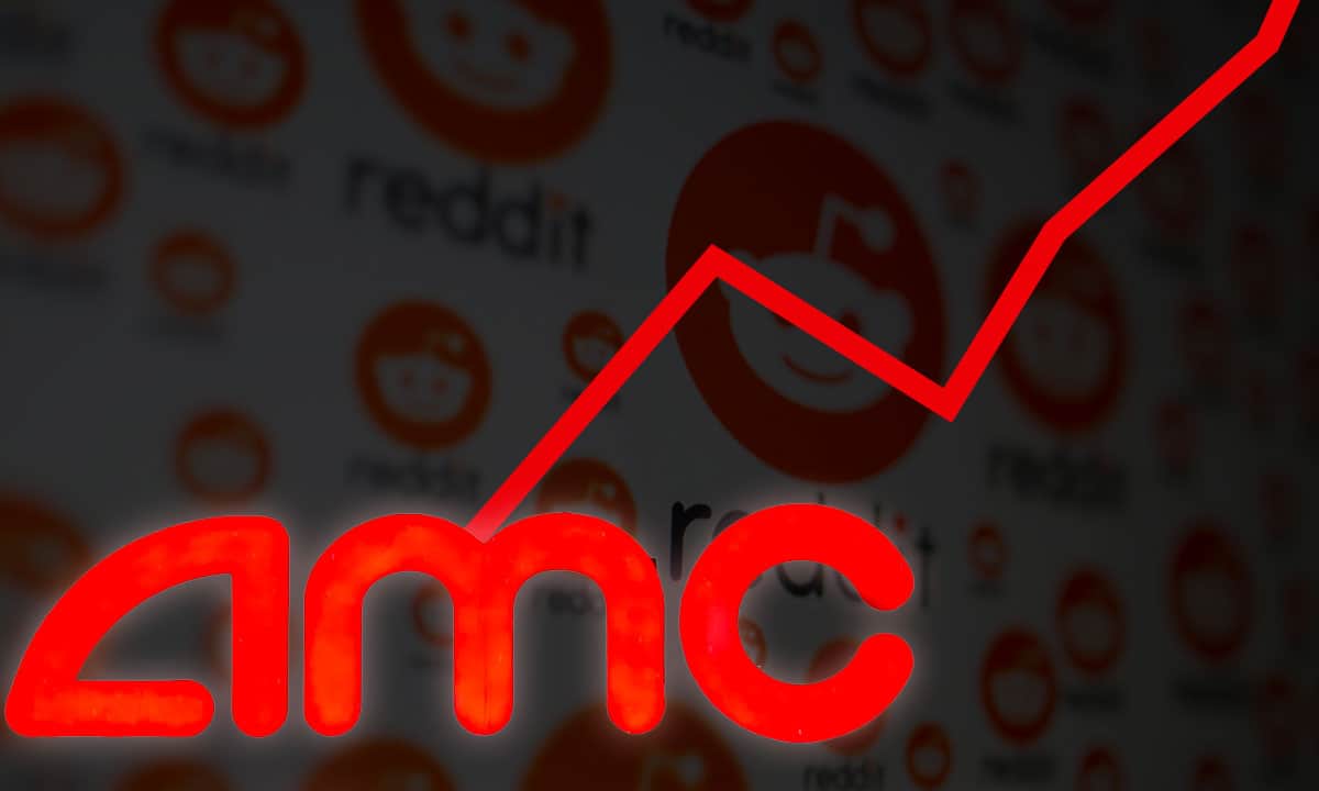 Acciones de AMC se disparan más de 100 en una semana