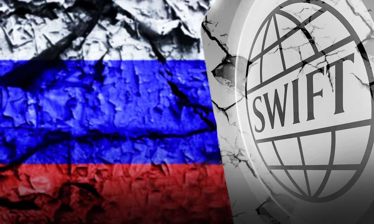¿Por qué afectaría la exclusión de Rusia del sistema de pago Swift?