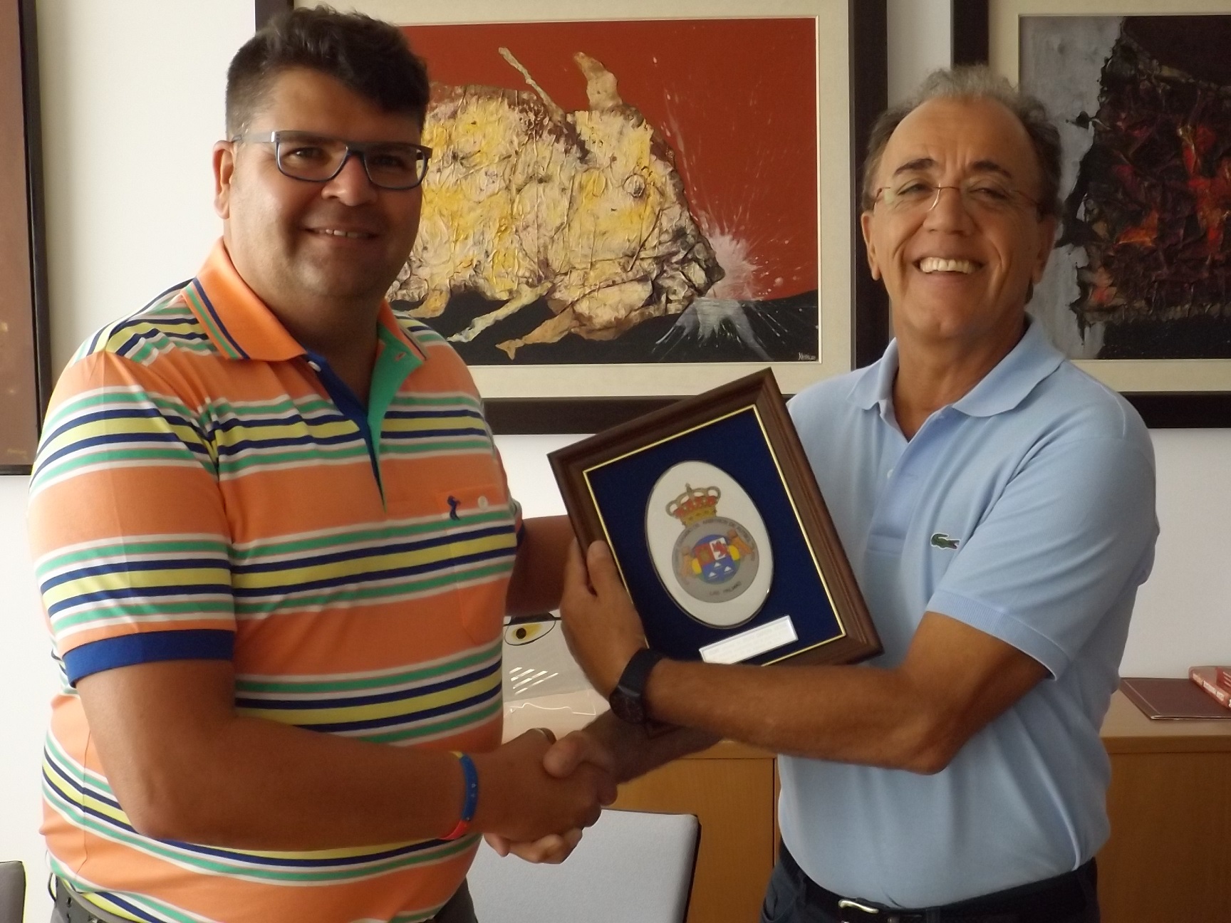 Los árbitros de fútbol visitaron la sede de Cabrera Medina en Lanzarote