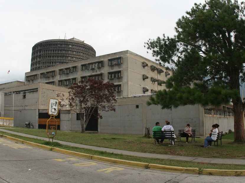 En fotos el deplorable estado del Hospital Universitario de Los Andes El Cooperante