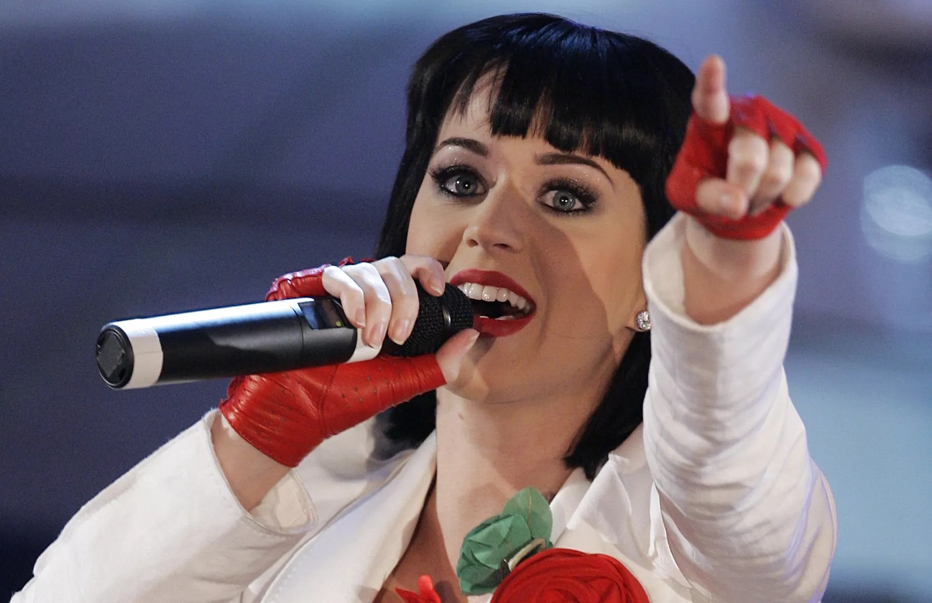 Katy Perry pasa el susto de su vida durante un concierto