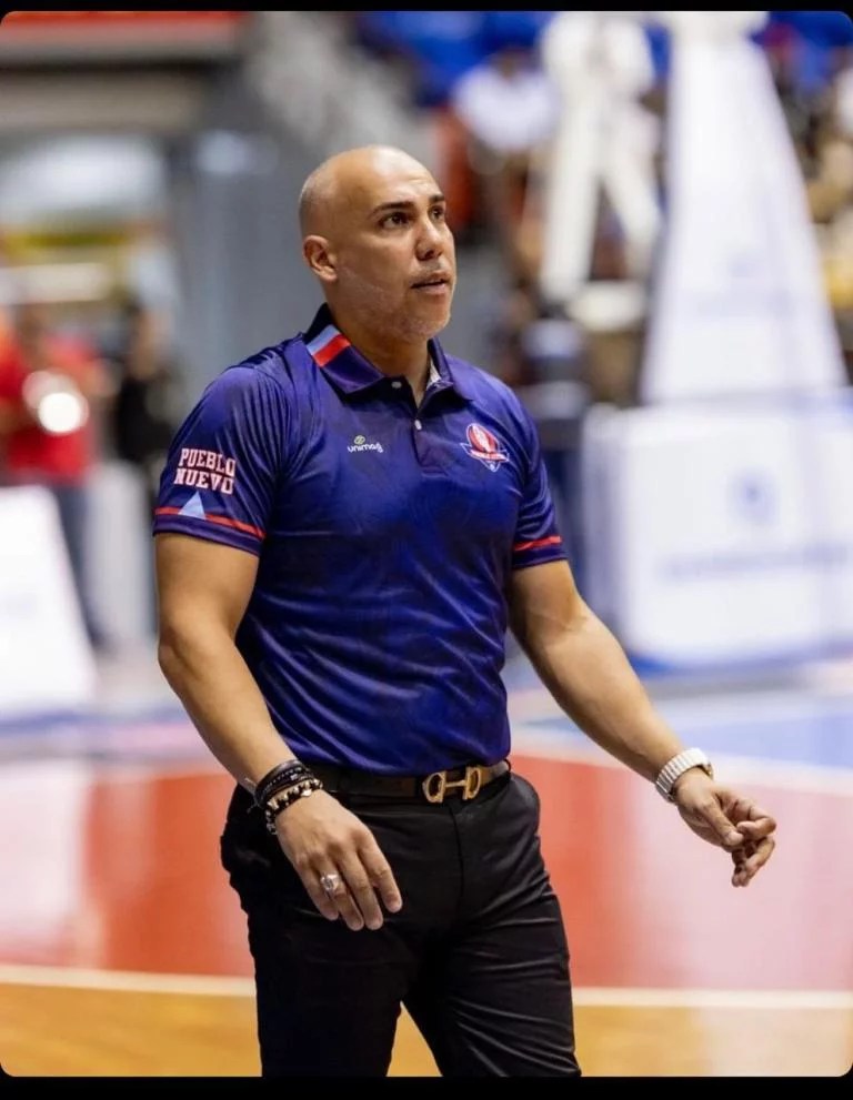 Peña tomará riendas de San Carlos en basket superior DN