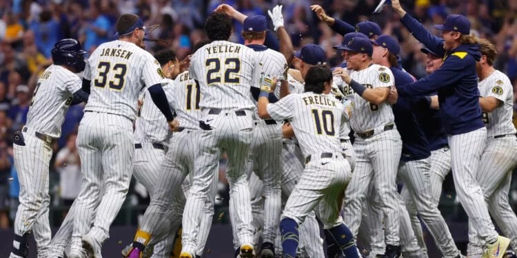 Cerveceros se convierten en el primer equipo en clasificar a la postemporada 2025