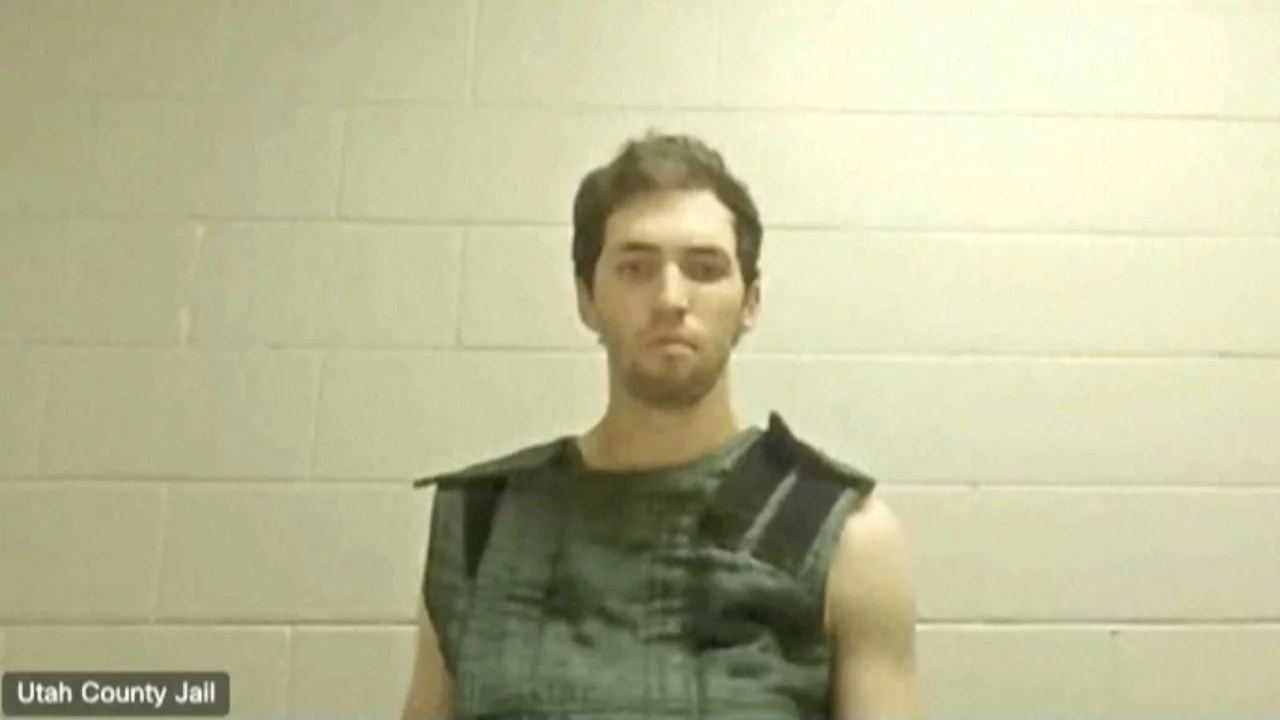 El procesado de asesinar a Charlie Kirk pide repudiar a la fiscalía por conflicto de interés