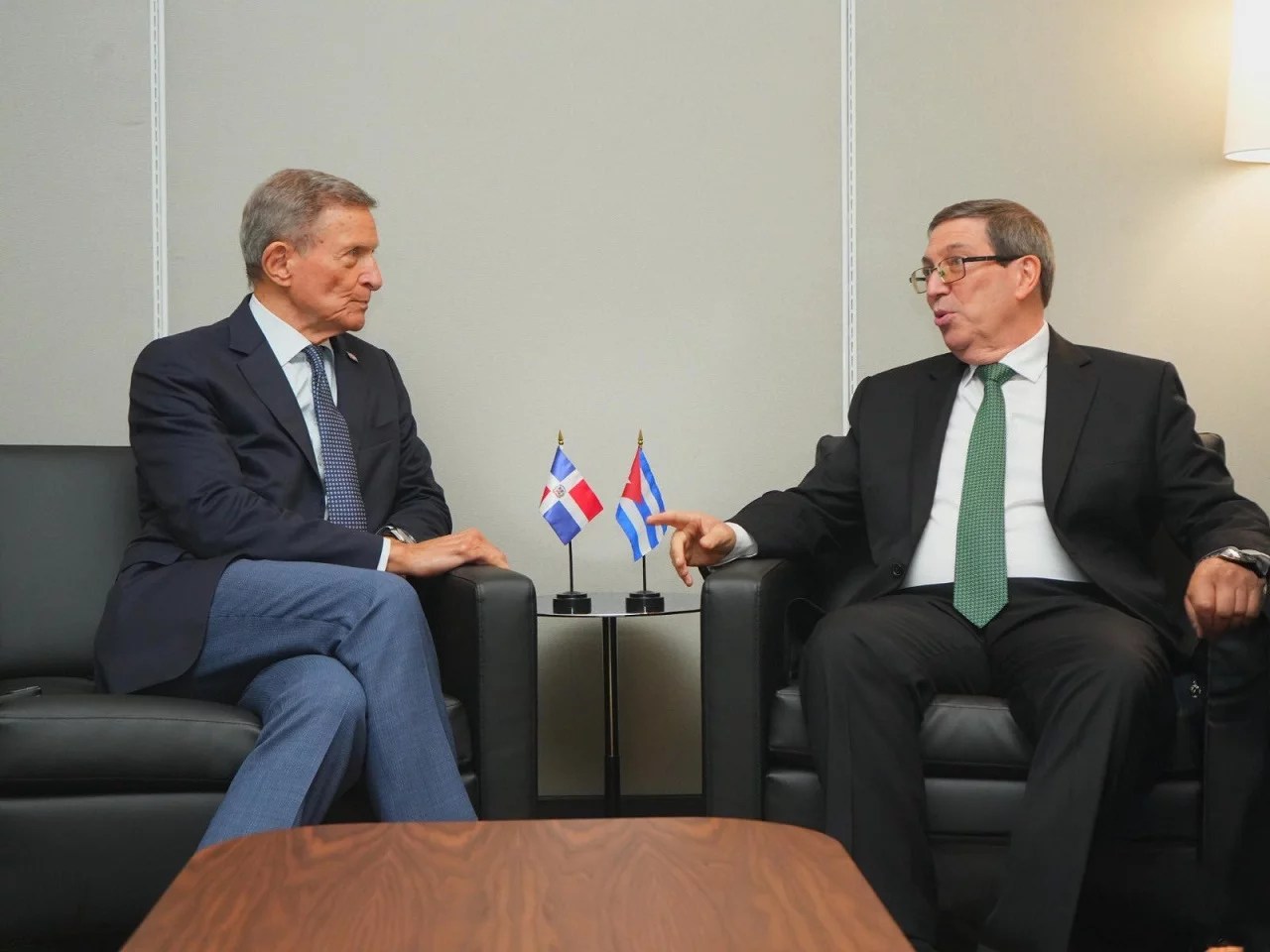 Cuba expresa a República Dominicana su deseo de ampliar las relaciones bilaterales Cuba expresa a República Dominicana su deseo de ampliar las relaciones bilaterales