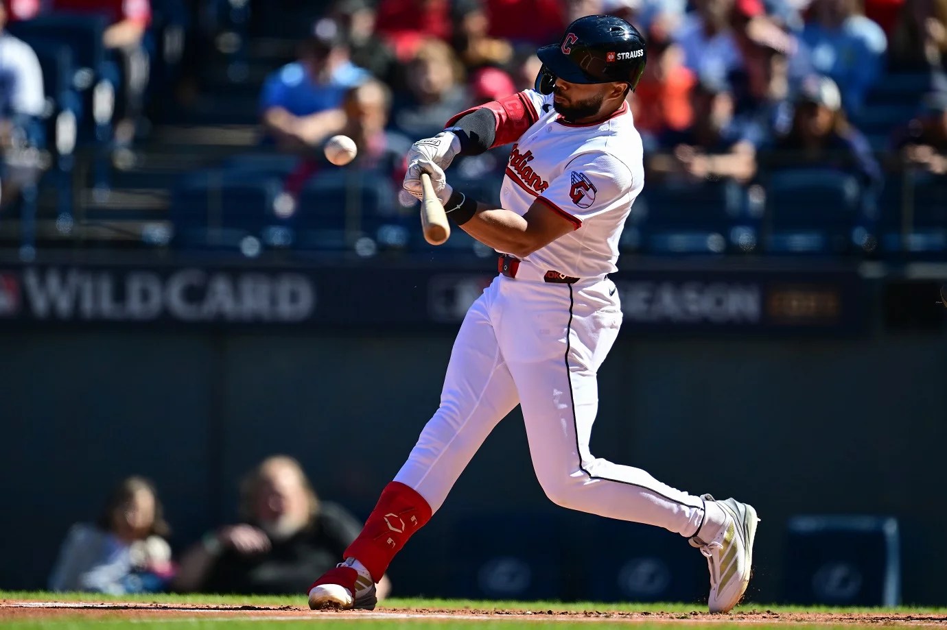 Novato Valera pega jonrón inspira Guardianes para vencer a Tigres y forzar un cardinal Maniobra 3