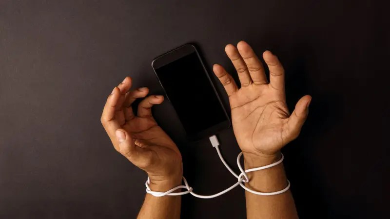 Cuáles son las 5 formas de violencia digital más comunes (y cómo defenderse)