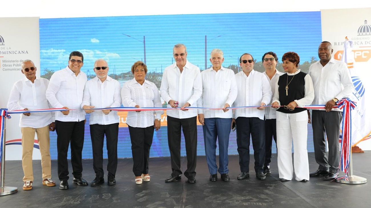 Abinader inaugura grado final de la avenida Ecológica