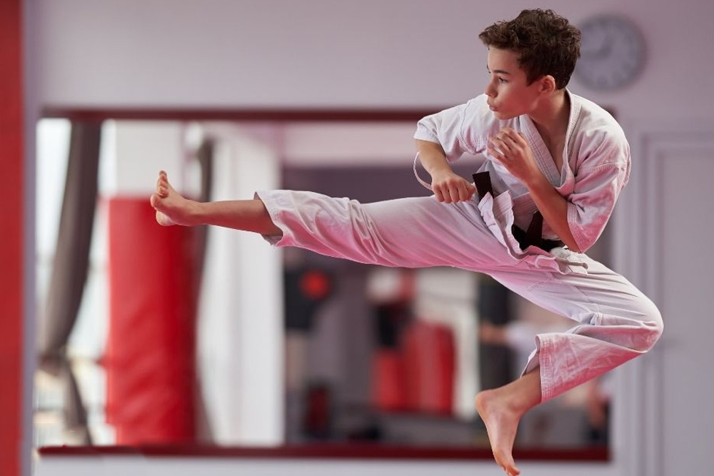 modern martial arts ues Desirae Barrow