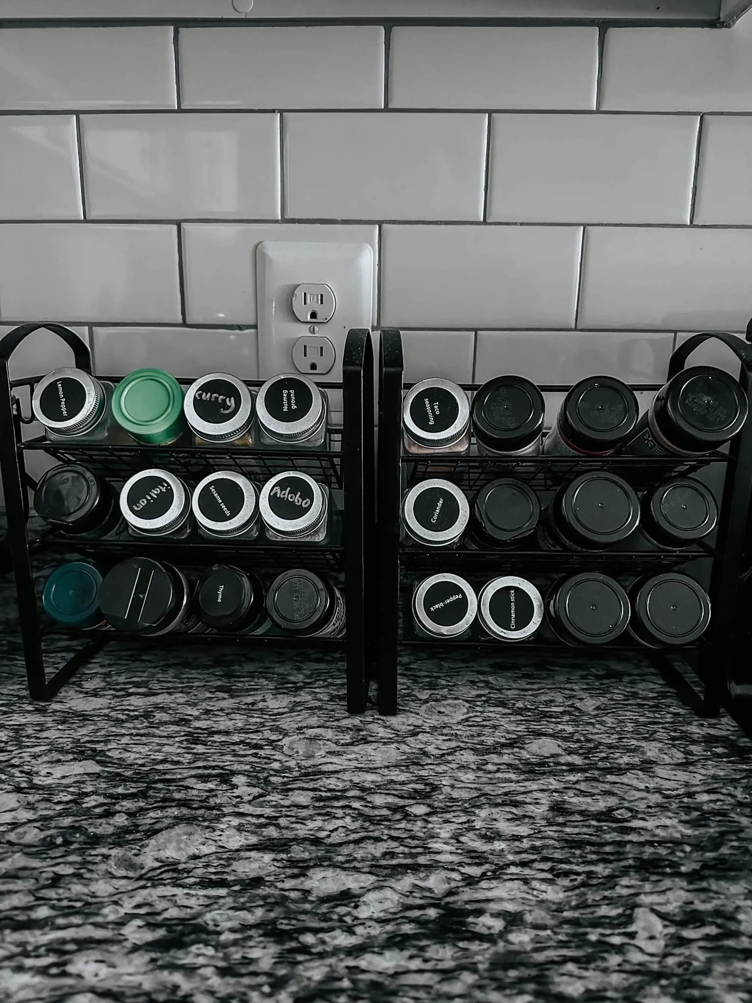 75 MustHave New Apartment Kitchen Essentials Checklist