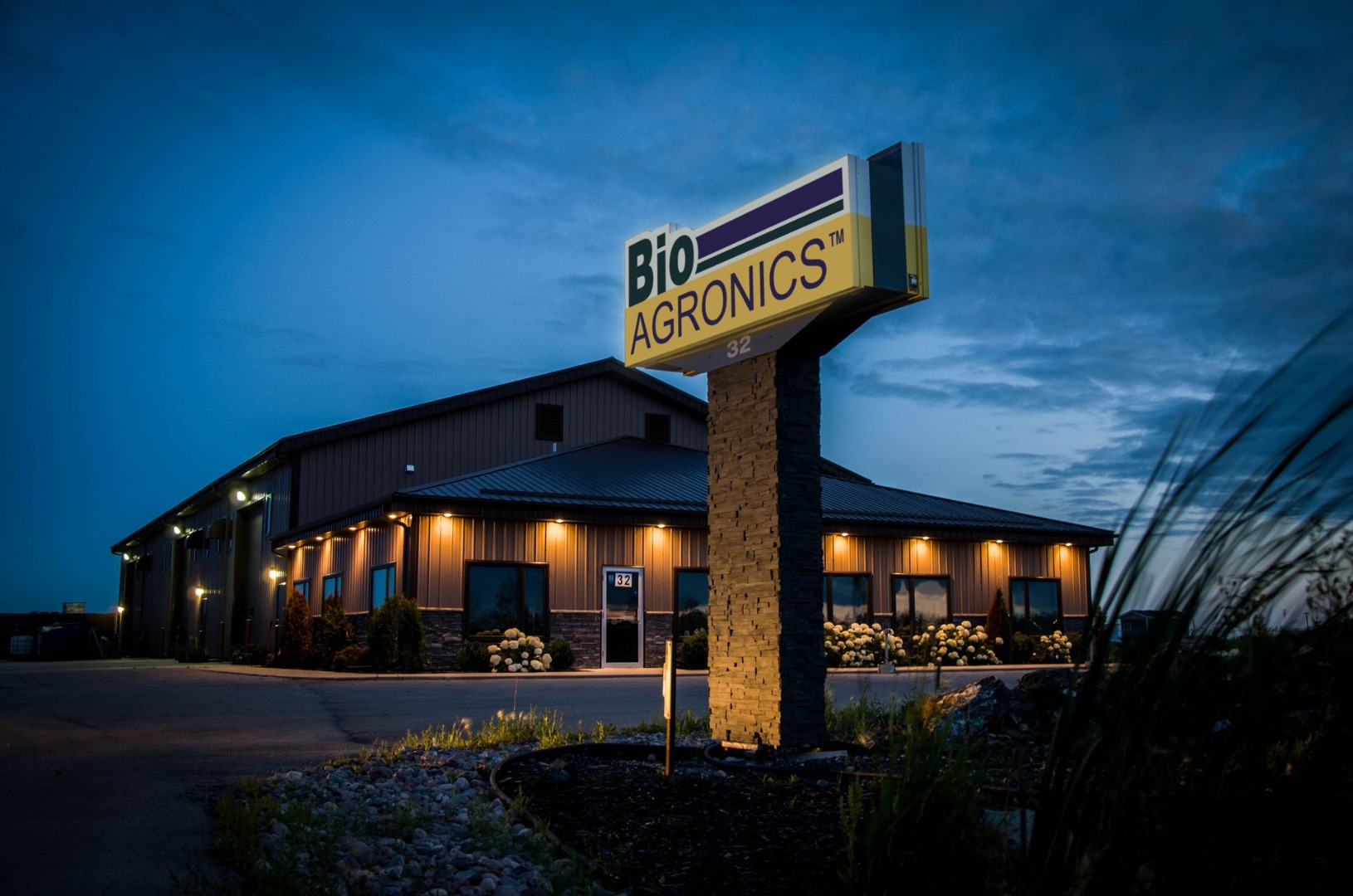 Electra Sign Business Signs & Service Company in WinnipegGallery