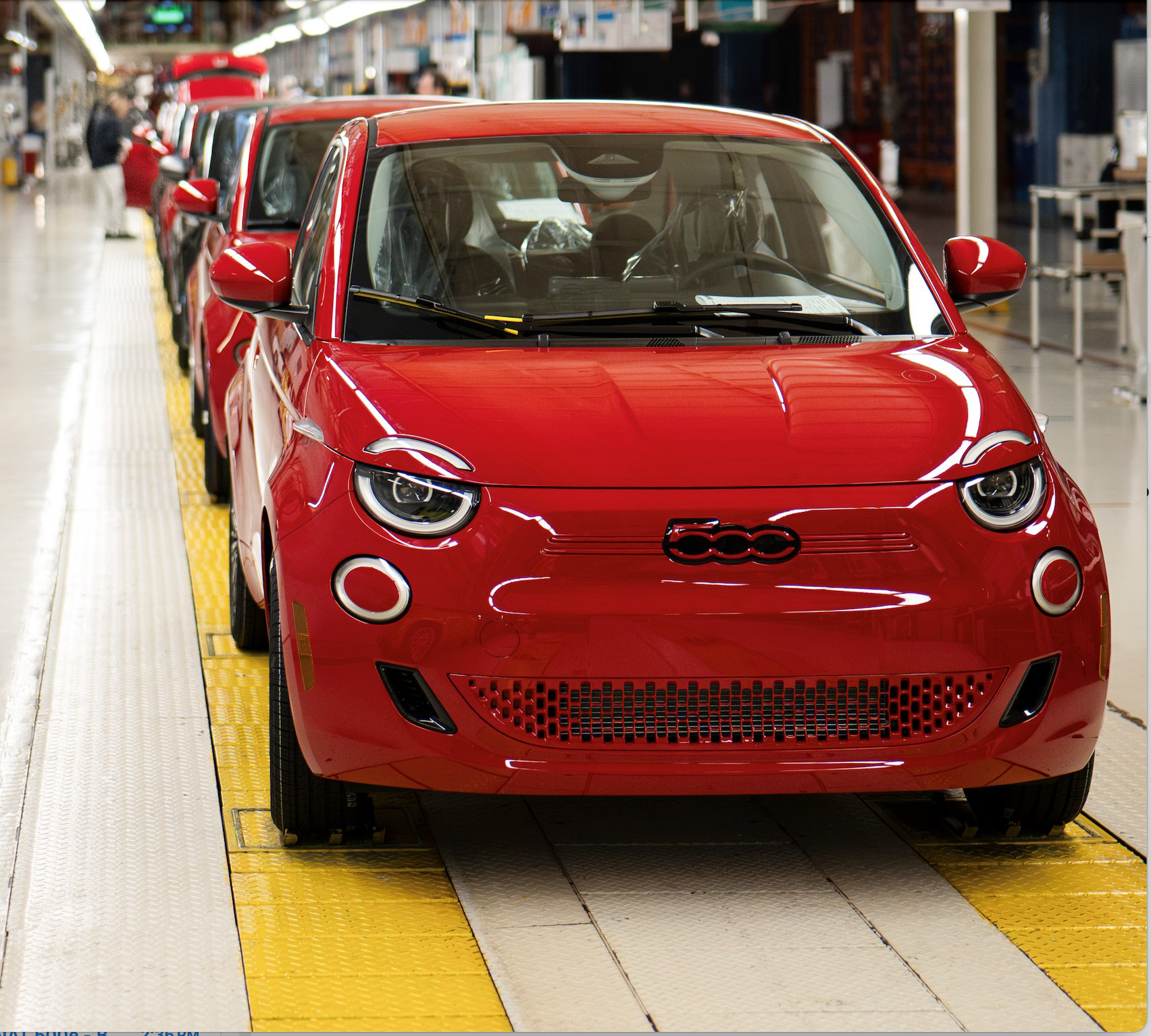 2024-FIAT-500e-RED