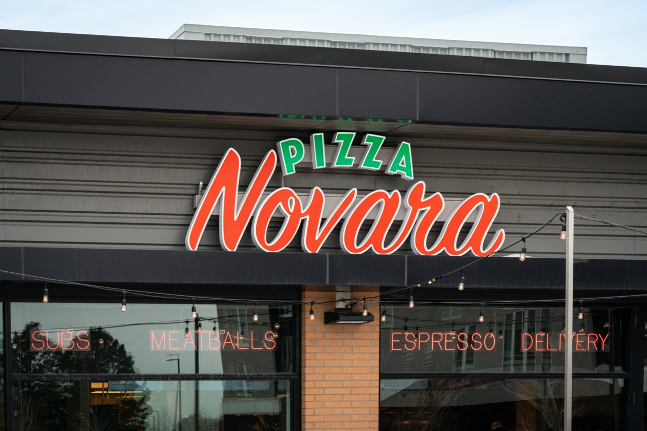 Pizza Novara EPS