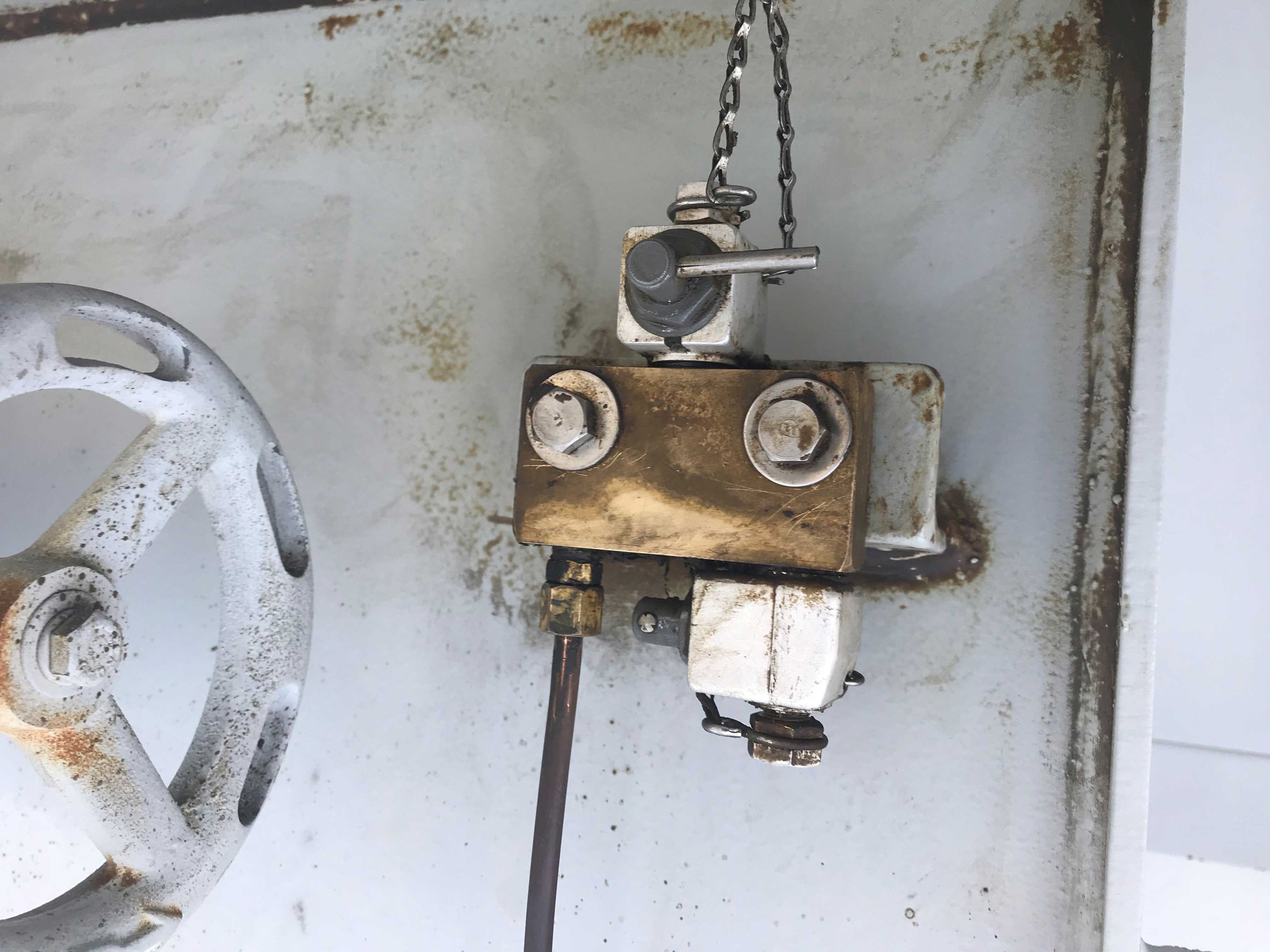 Transformer leak and repair identification Electrical Test Tech