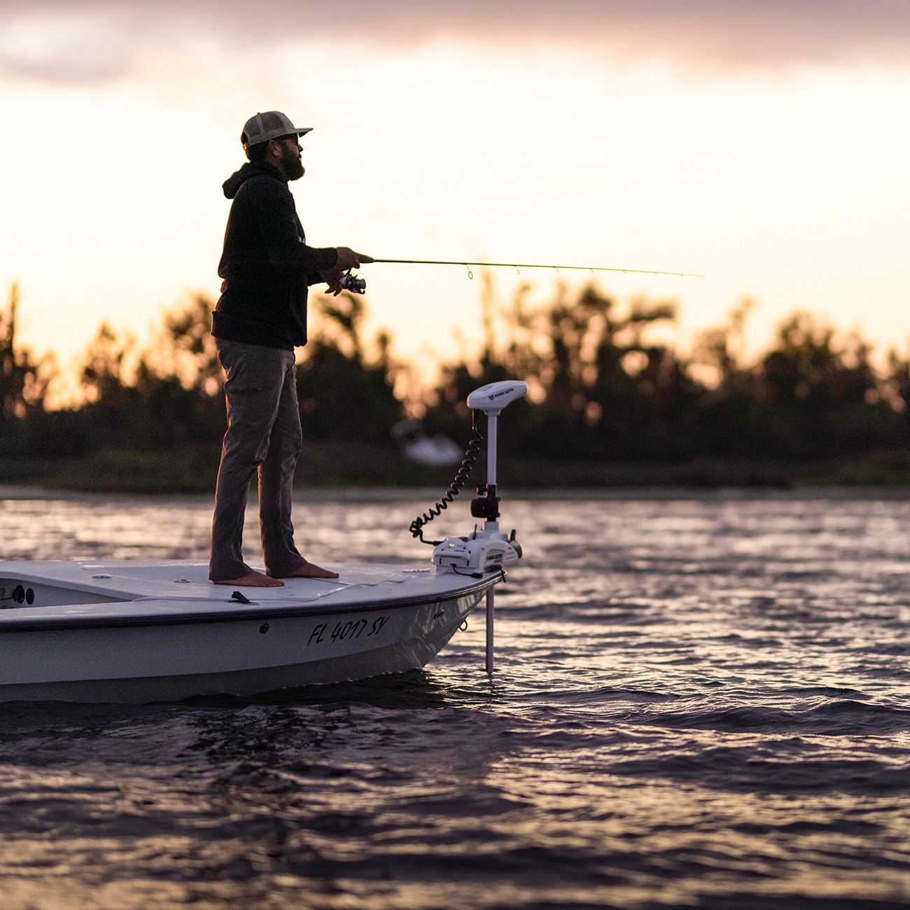 55 lb Thrust Trolling Motors Speed, Range, Top Picks & Prices