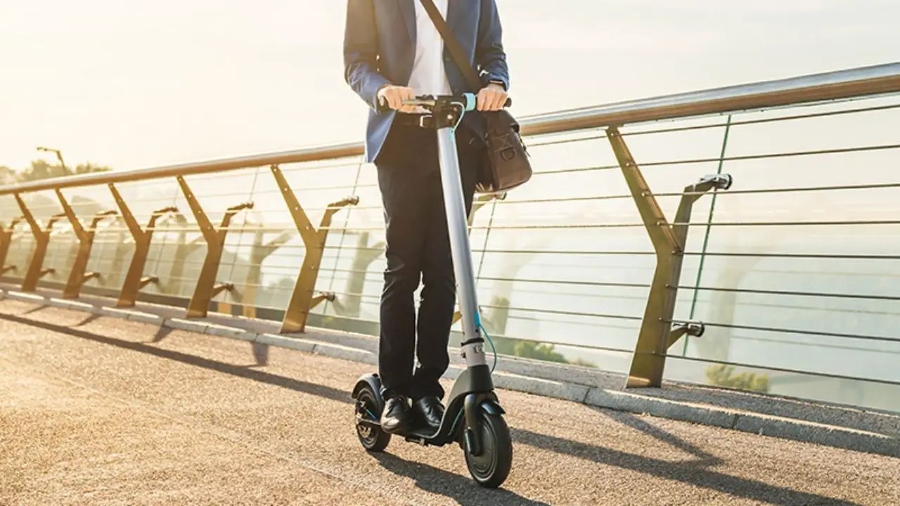 How Far Can Electric Scooters Go? 6 Tips to Improve Range