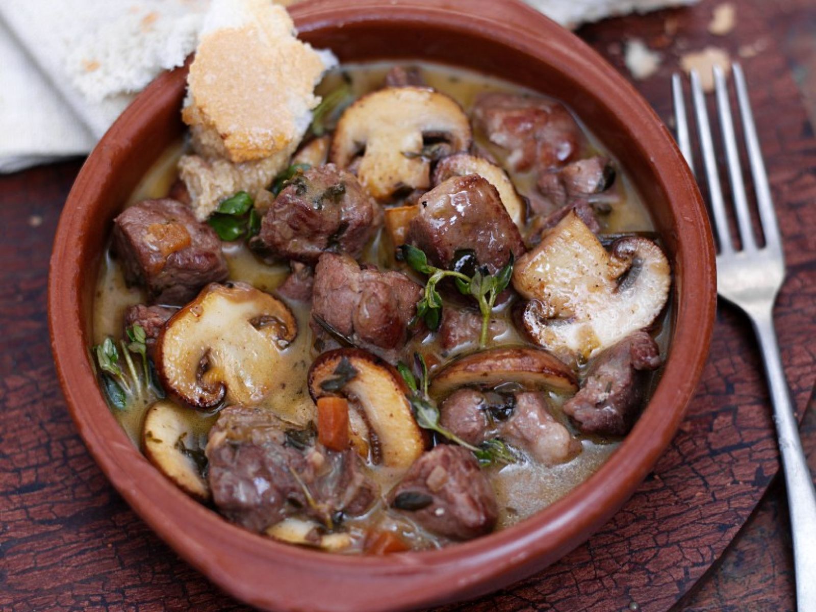 What Does Wild Boar Taste Like? Best Electric Skillet Guide