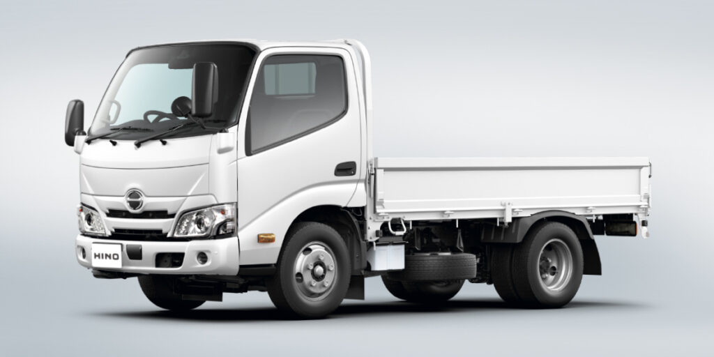 普通免許で2tトラックは運転できる？その際の注意など詳しく解説！ 工具男子新聞