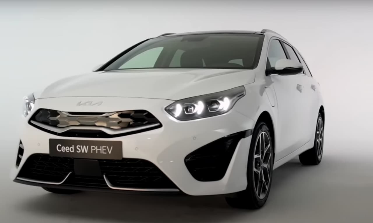 kia ceed sportswagon 2023 2022 Kia Ceed Sw Phev Can Do 57 Km In Ev Mode