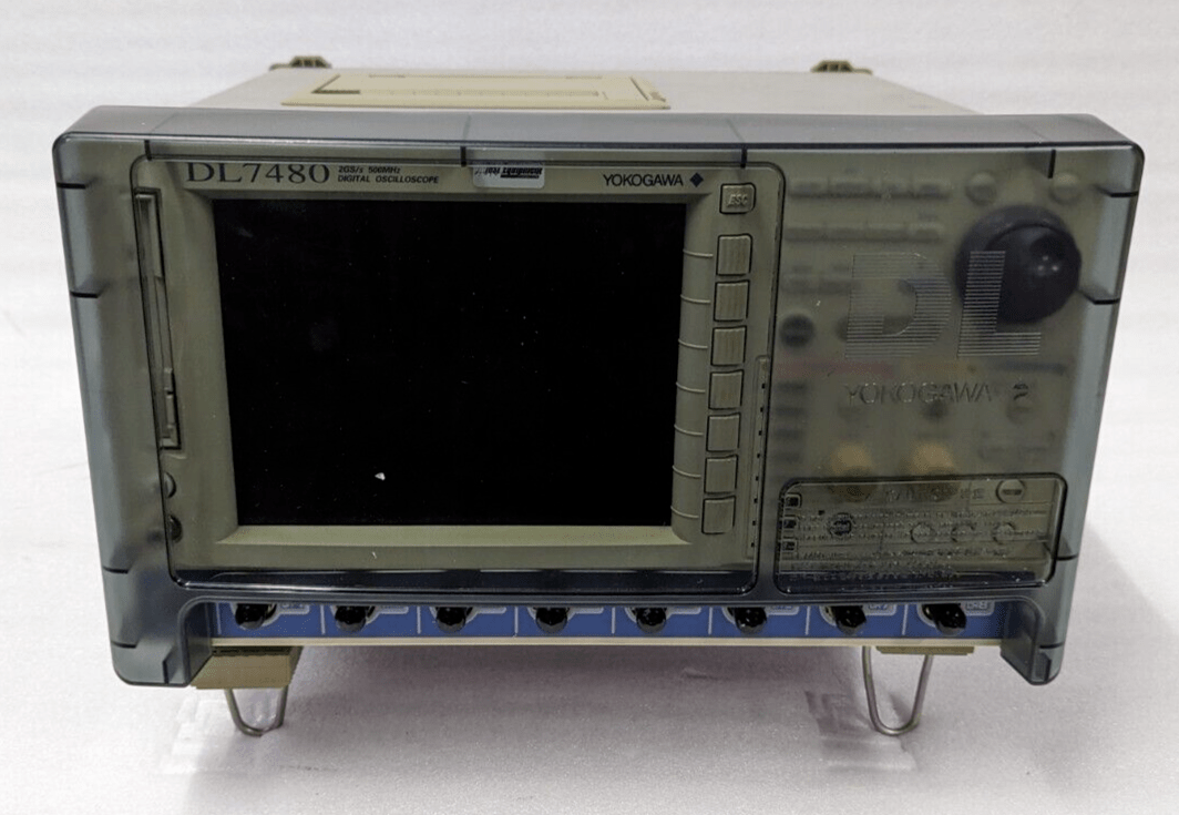 Yokogawa DL7480 2GS/s 500MHz Digital Oscilloscope Multiple probes included Made in JAPAN