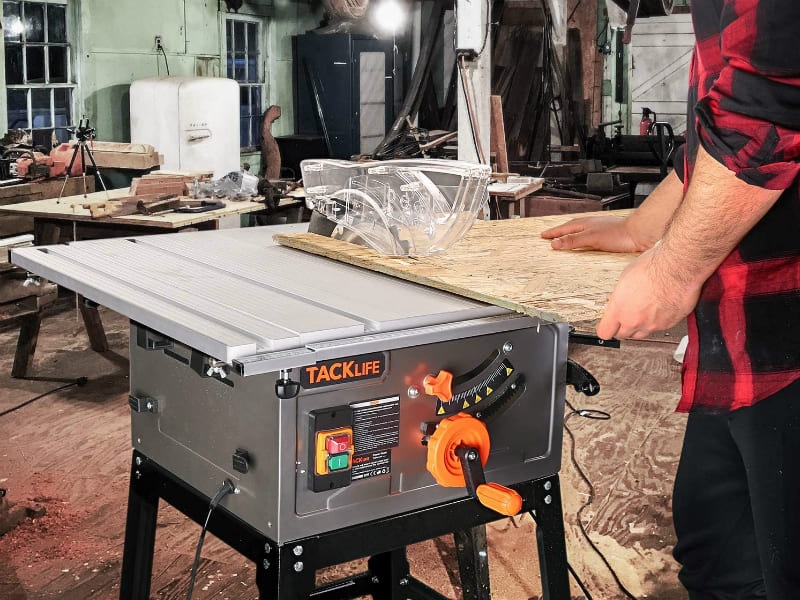 Top 9 Best Portable Table Saw (Reviews 2020) ElectroGardenTools