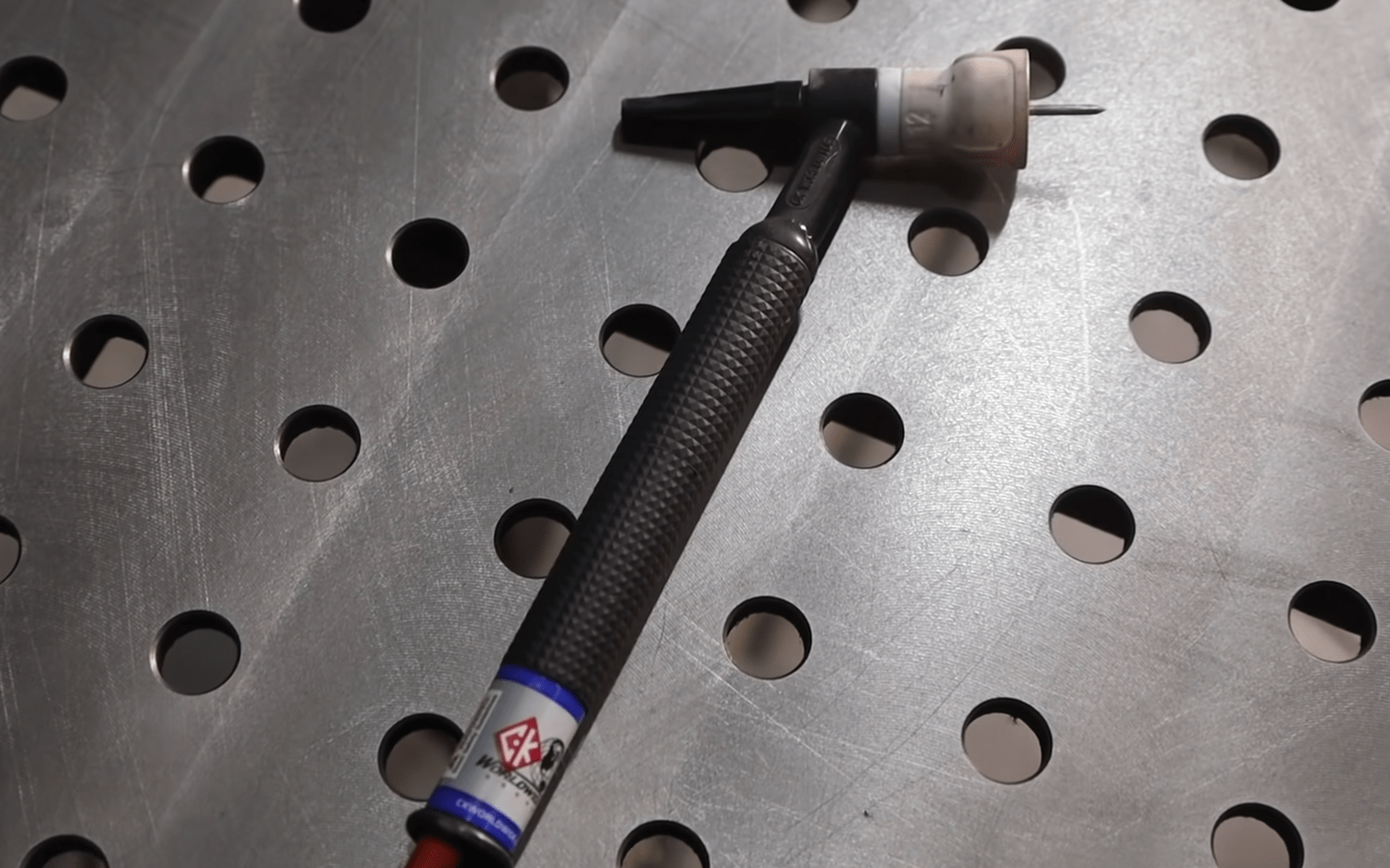 Welder vs. Electrician What’s the Difference? ElectronicsHacks