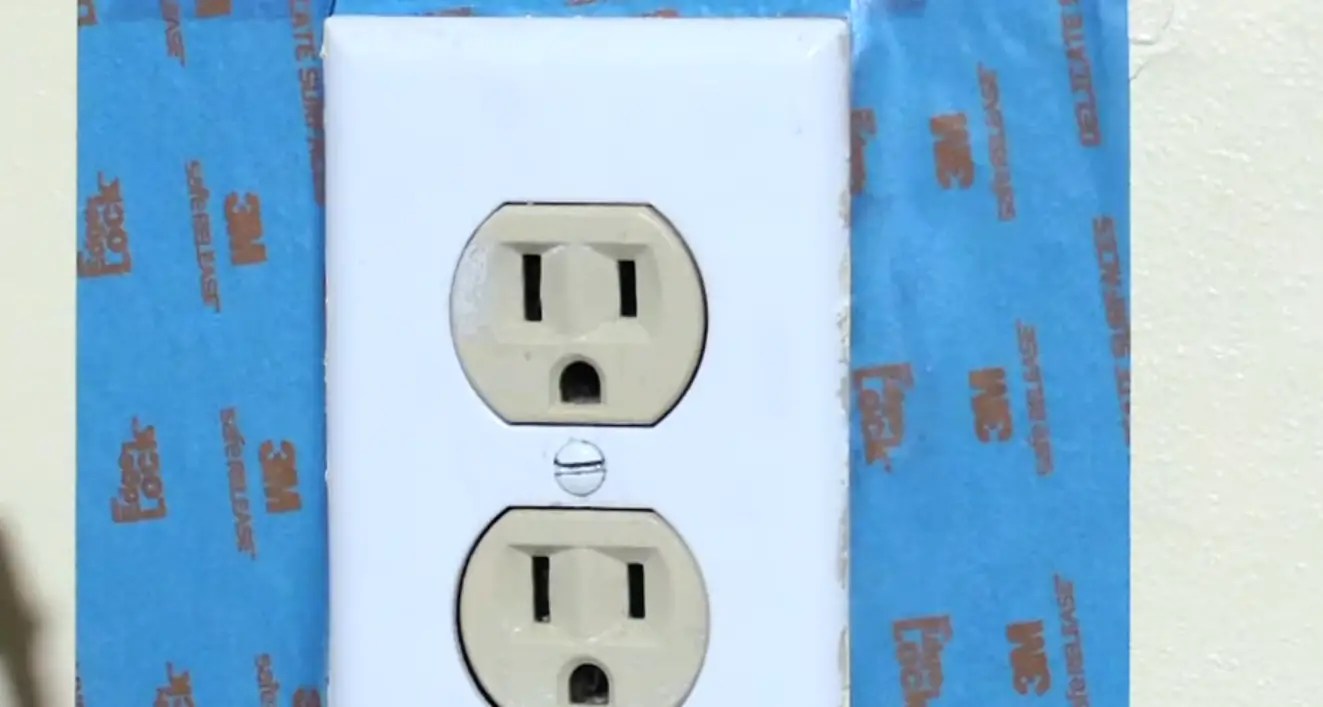 How to Test a Light Socket With a Multimeter? ElectronicsHacks