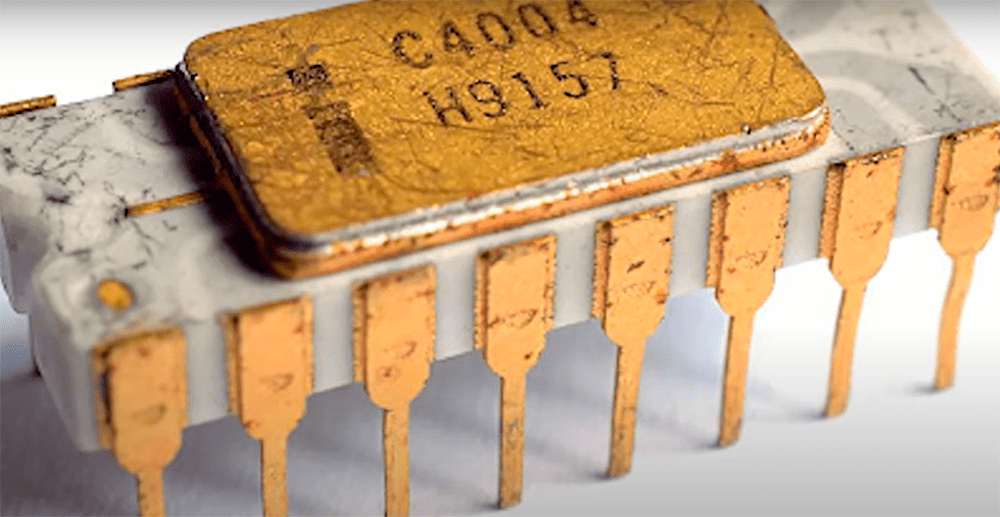 How is a Microprocessor Different from an Integrated Circuit