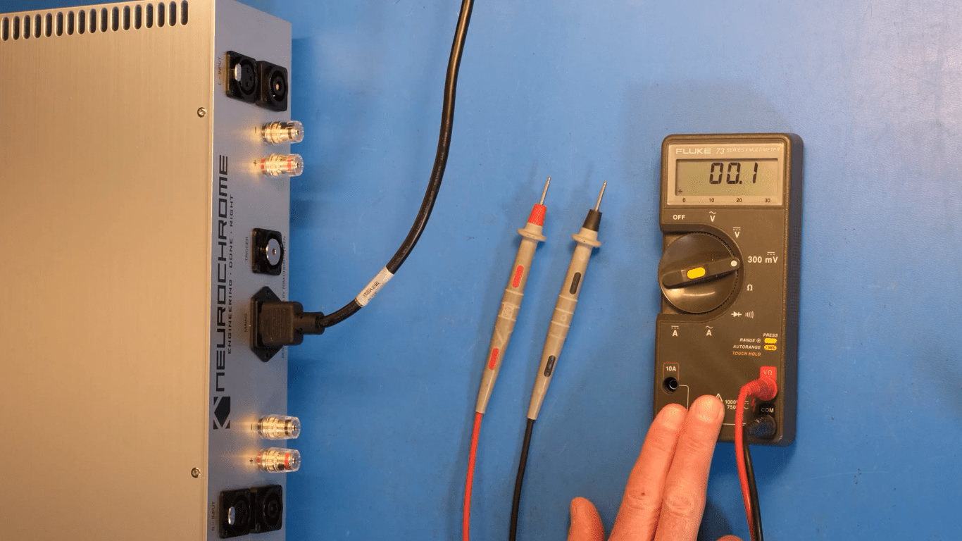 How to Test a Speaker Output With a Multimeter? ElectronicsHacks