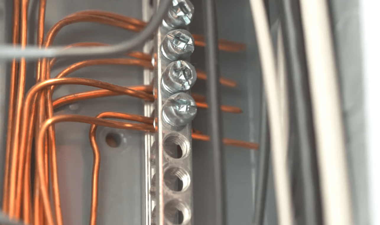 Can Circuit Breakers Go Bad Without Tripping? ElectronicsHacks