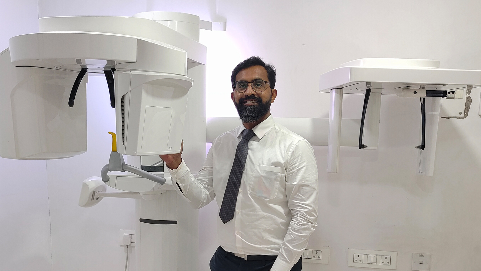 KONDAPUR Eledent Dental Hospitals