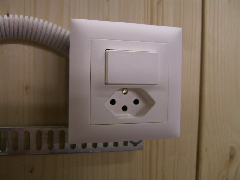 Steckdose an Ausschaltung anschliessen - Elektricks.com