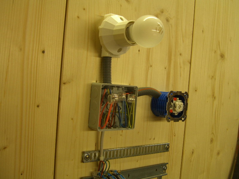 Ausschalter anschließen Lichtschalter beschriftung