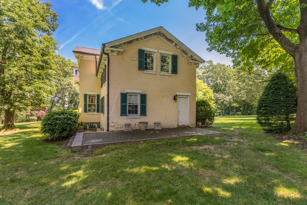 333 Brush Hill Road, Unit M2, Milton MA